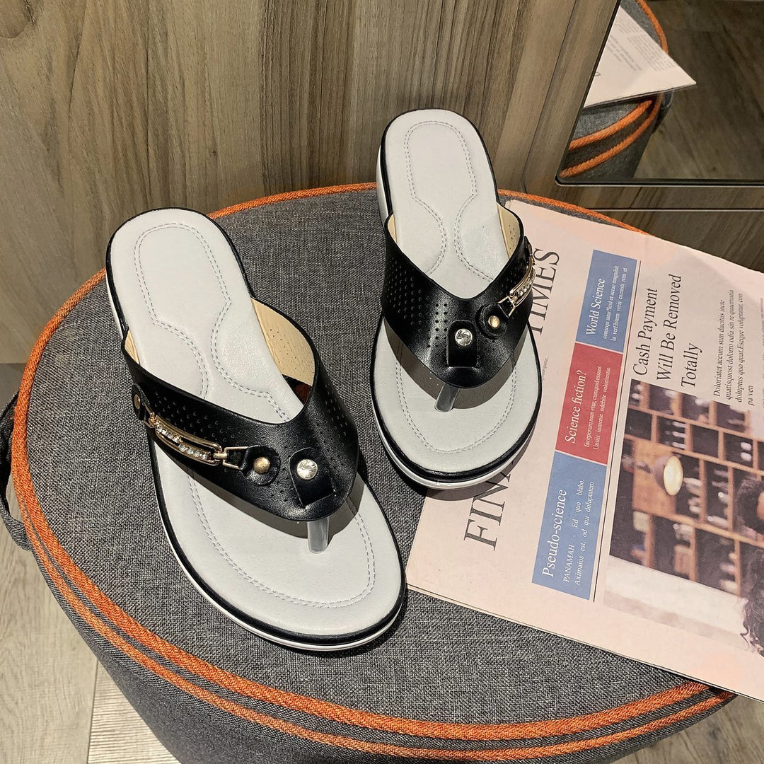 Comfortable strap sandals for women with decorative details and an ergonomic sole Lune London