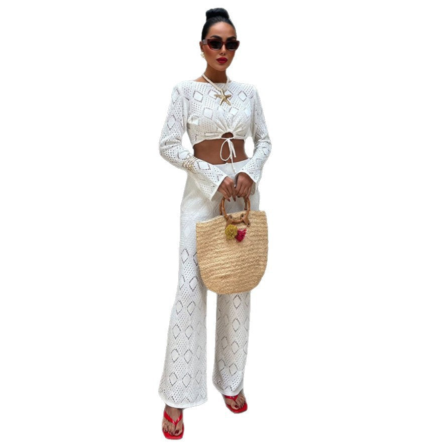Casual knitted sweater for women with open design Lune London