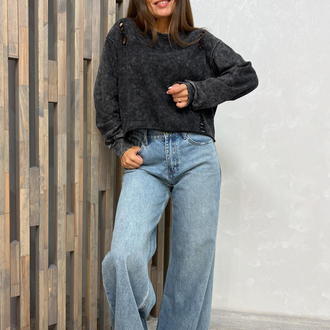 Ladies casual oversized sweater with trendy cutouts Lune London