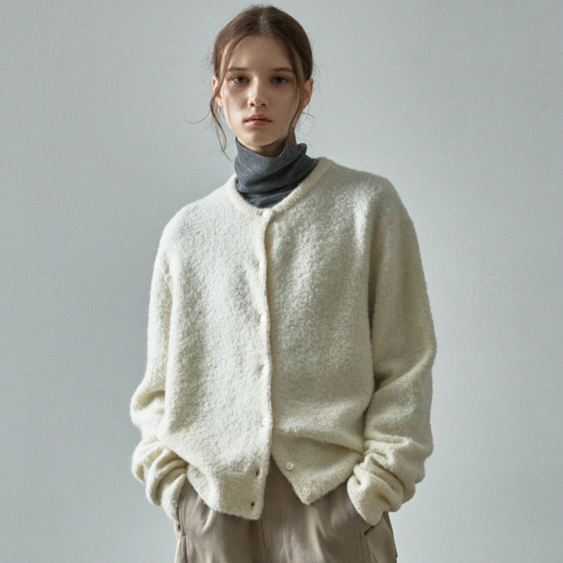 Ladies cozy knit cardigan with button closure and oversized fit Lune London