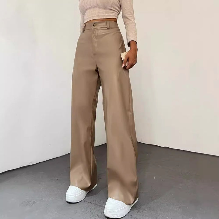 High-waisted wide-leg pants for women in lightweight material with an elegant cut Lune London