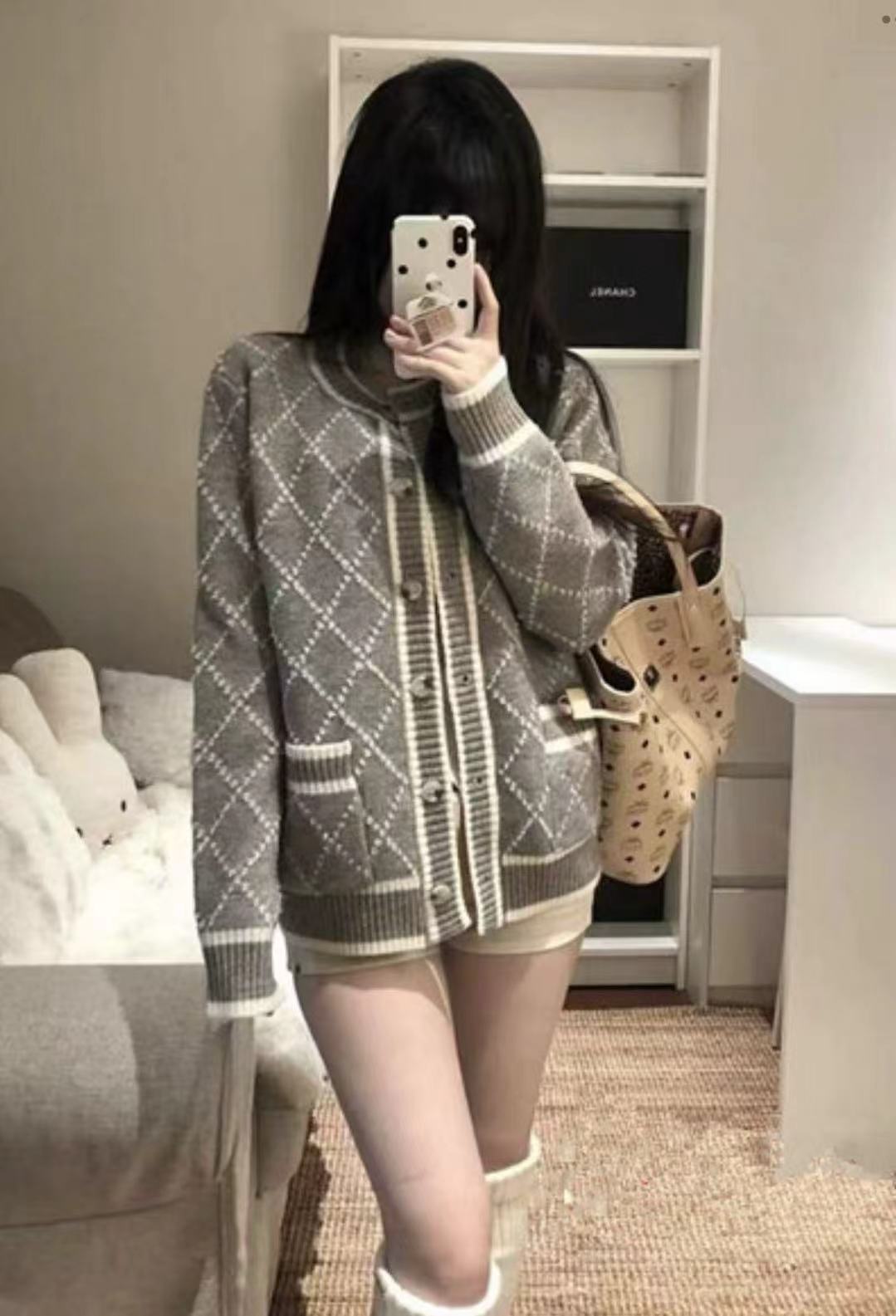 Elegant diamond pattern knitted women's cardigan with gold buttons Lune London