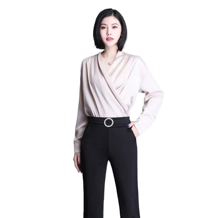 Women Elegant High-Waist Pants with Wide Leg and Decorative Belt Chic & Stil