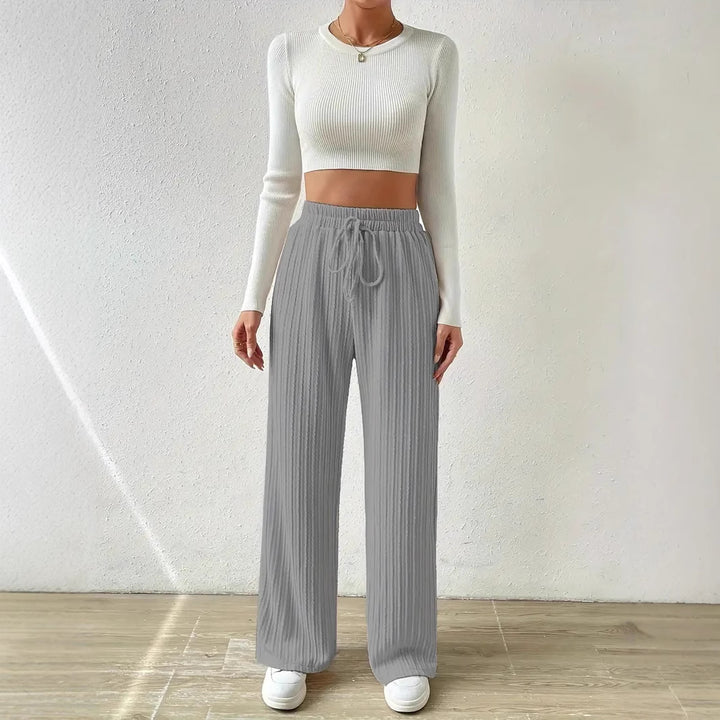 Comfortable lounge pants for women with elastic waistband and ribbed structure Lune London
