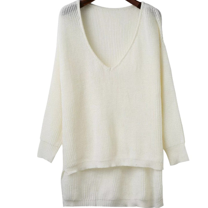 Casual knitted sweater for women with asymmetric cut and off-shoulder design Lune Londonl