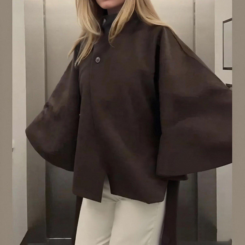 Elegant hoodie jacket for women with a loose fit and refined details Lune London