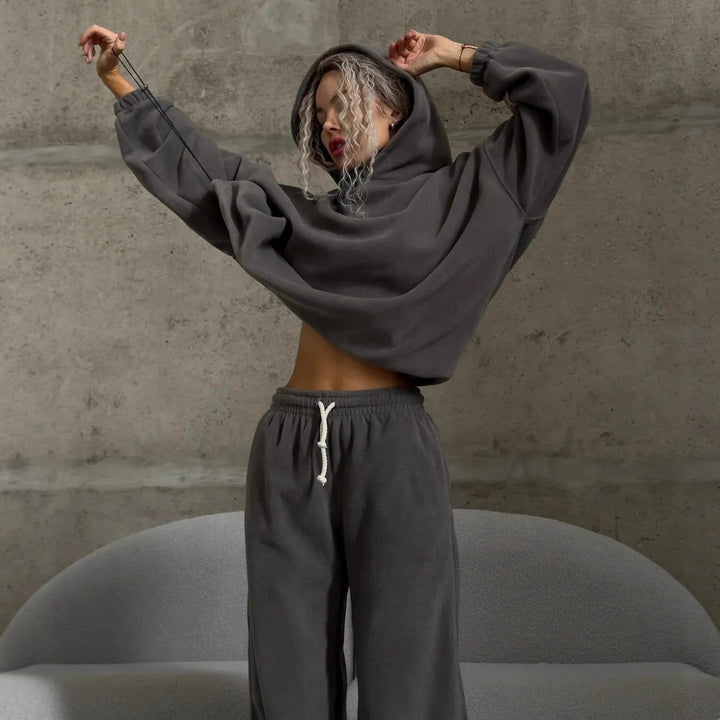 Ladies casual hoodie and loose jogger pants in soft fleece Lune London