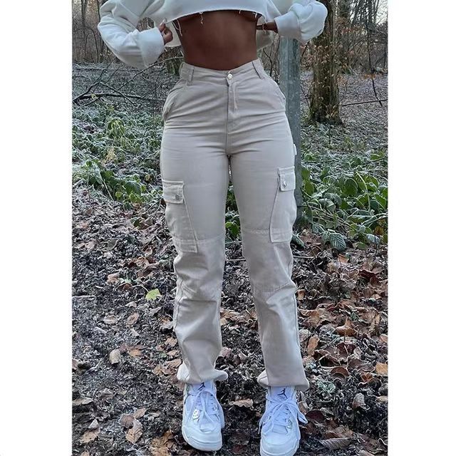 Wide cargo jeans for women with practical side pockets and a relaxed fit Lune London