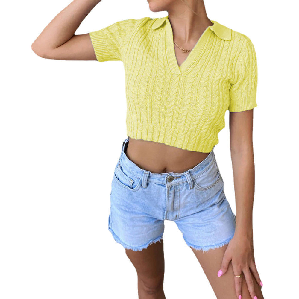 Short sweater with short sleeves for ladies with V-neck and elegant cable structure Lune London