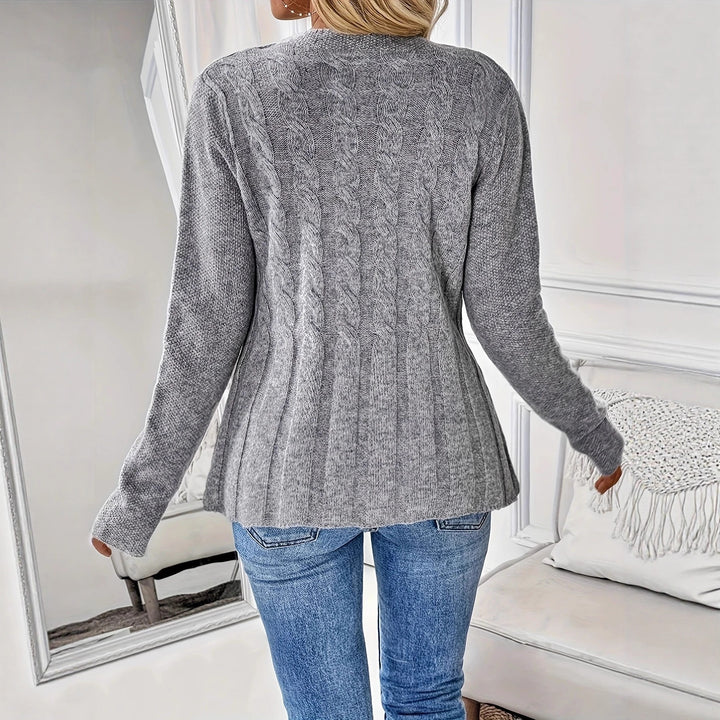 Cardigan féminin avec une structure de câble unique et des détails de boutons modernes Chic & Stil