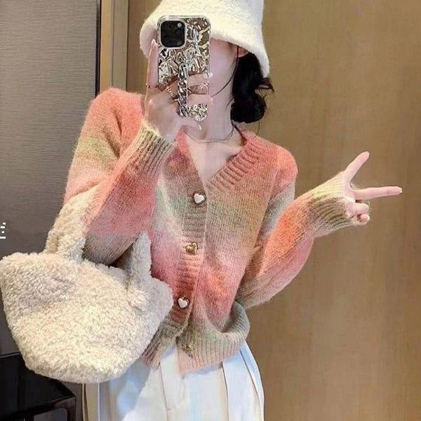 Cardigan pour femmes avec dégradé et boutons en forme de cœur Chic & Stil