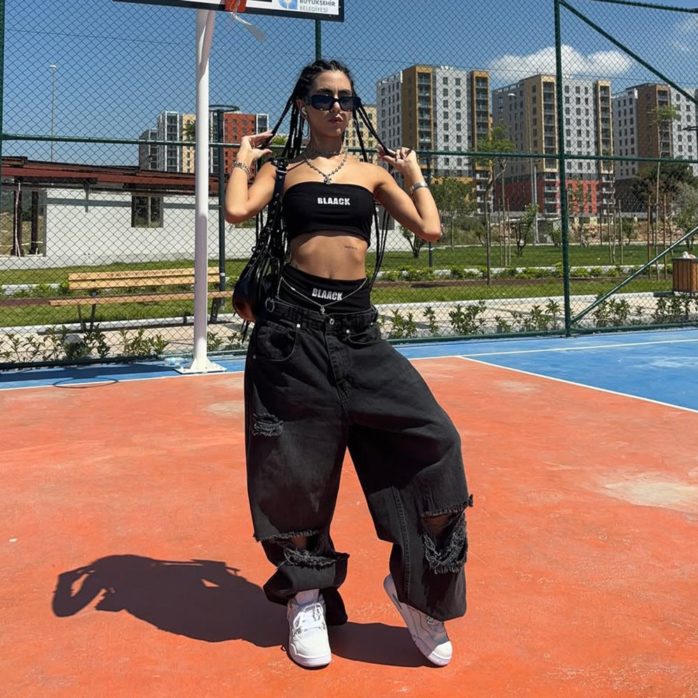 Cargo pants for women with a relaxed fit and striking tear details Lune London