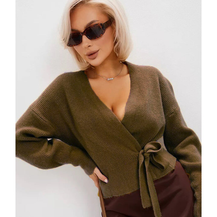 Cardigan femme à enfiler avec un décolleté en V flatteur et une coupe confortable Chic & Stil