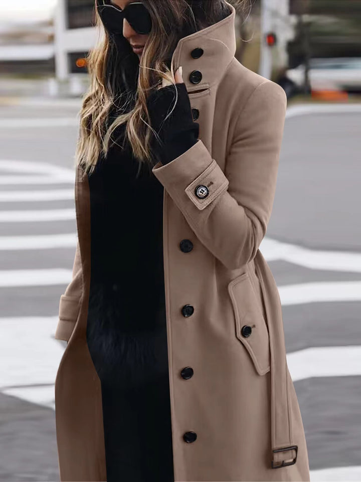 Elegant casual coat for women with high collar and practical pockets Lune London
