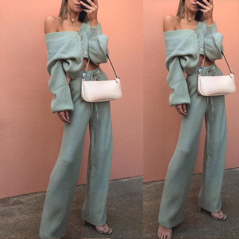 Knit loungewear set for ladies with button top and comfortable pants Lune London