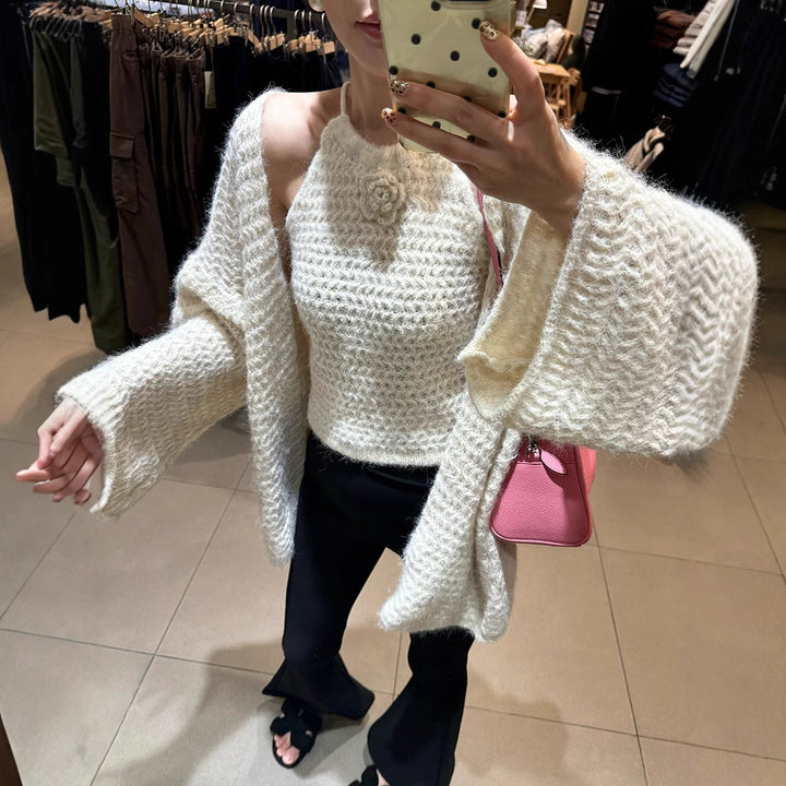 Short knitted tank top for women with floral accents Lune London