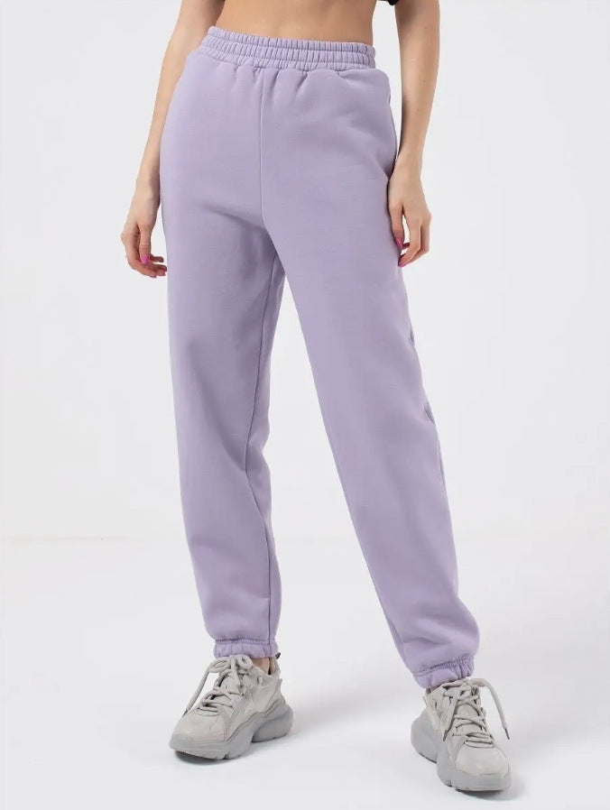 Casual women's jogging pants with elastic waist and edges Lune London