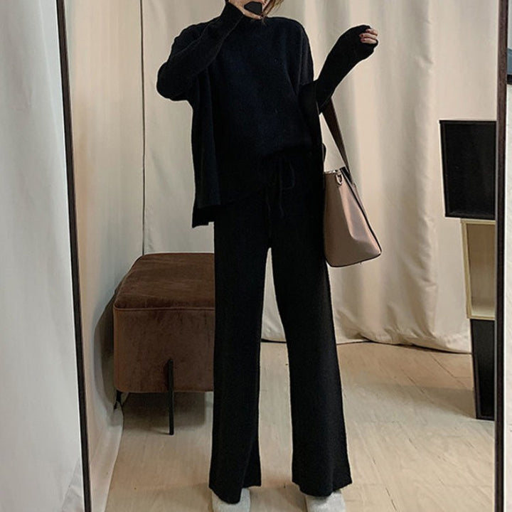 Casual knit set for women with a loose fit Lune London