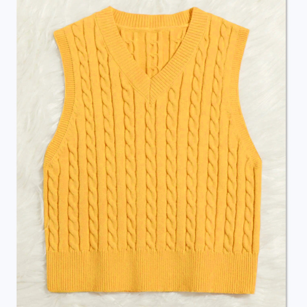 Knitted vest for women with V-neck and twisted pattern Lune London