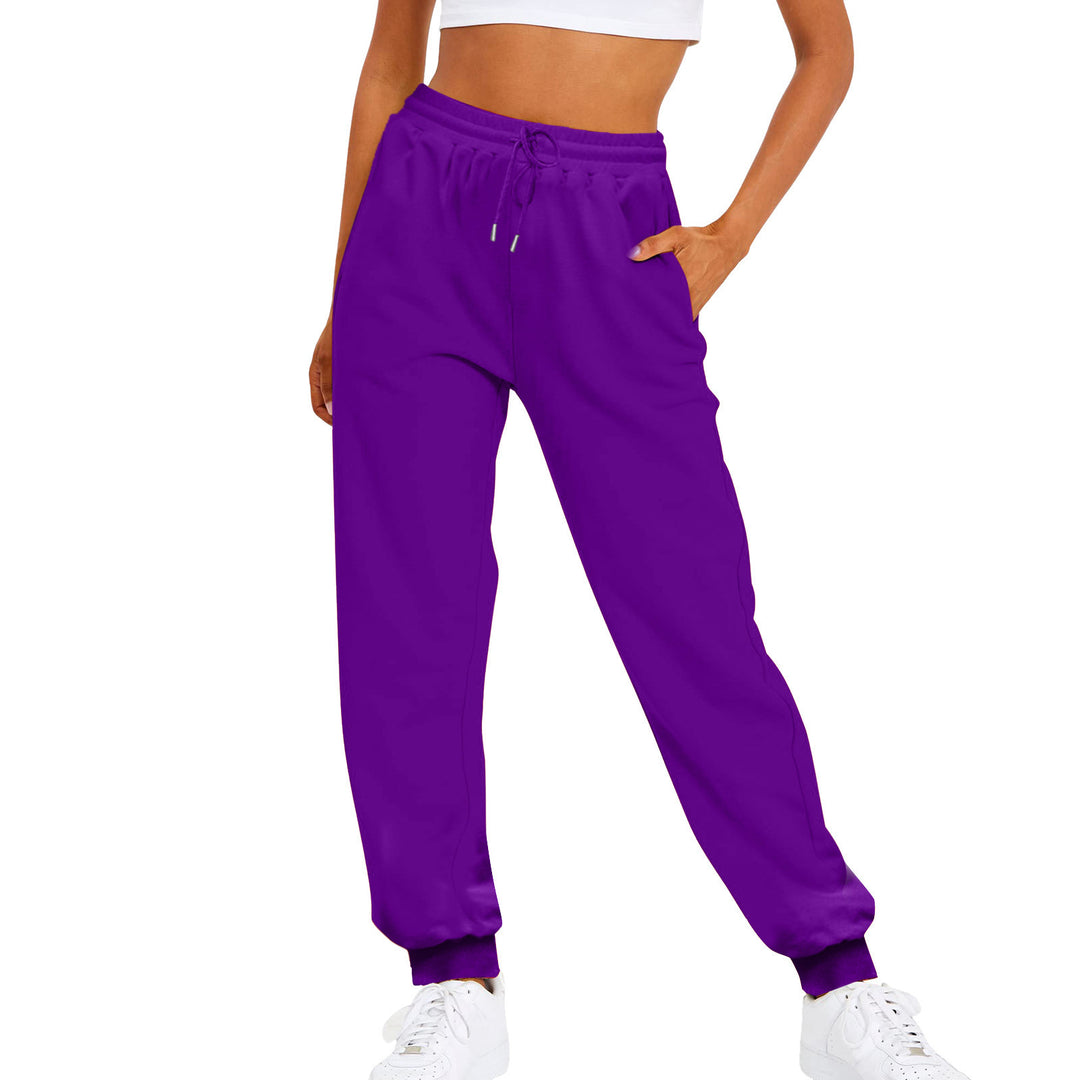 Casual women's pants with a slim fit and high waist Lune London