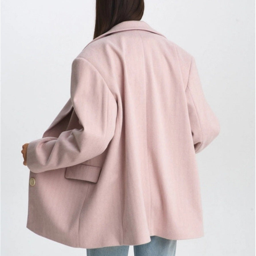 Elegant blazer for women in a modern cut with minimalist details Lune London