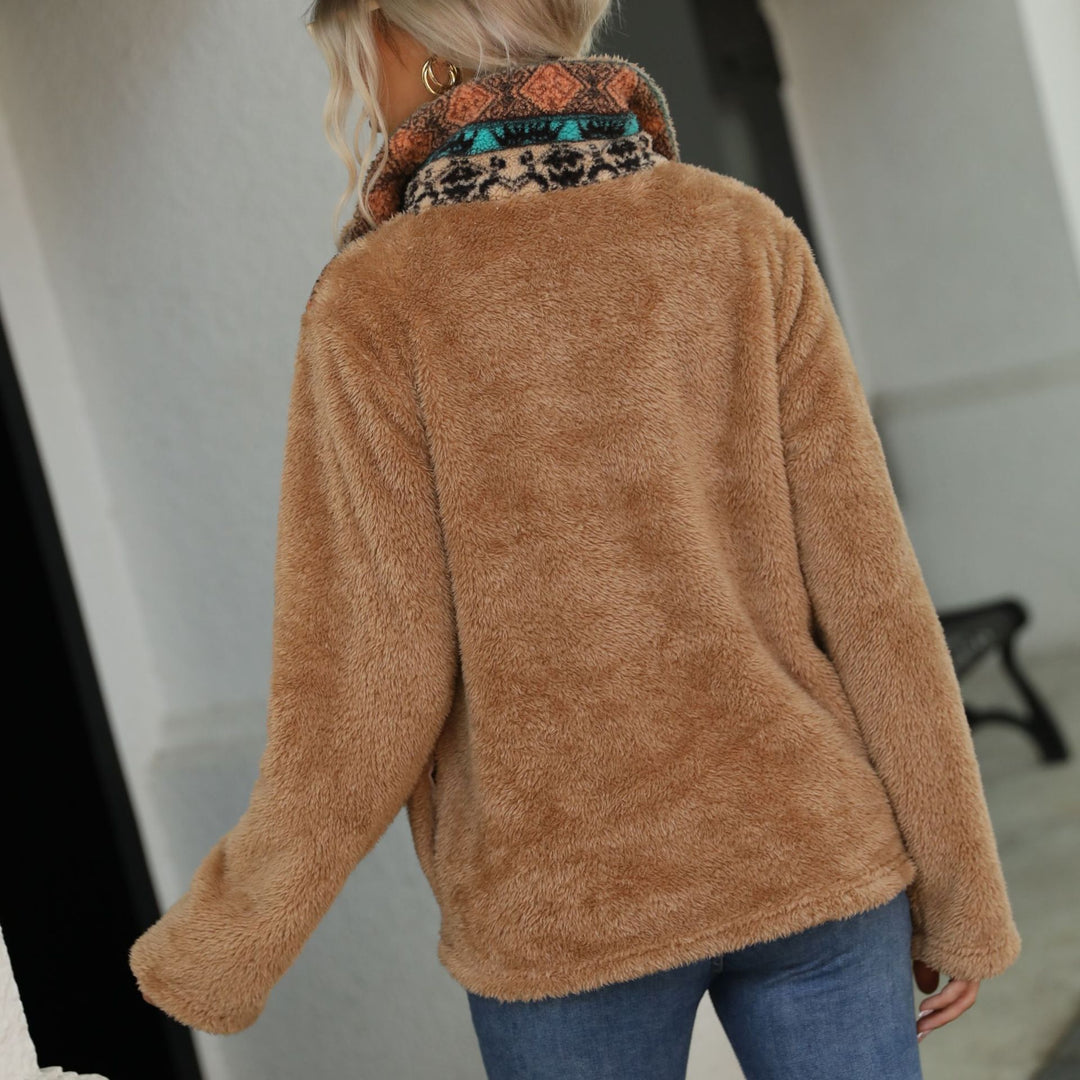 Fleece sweater for women with decorative zipper and modern pattern Lune London