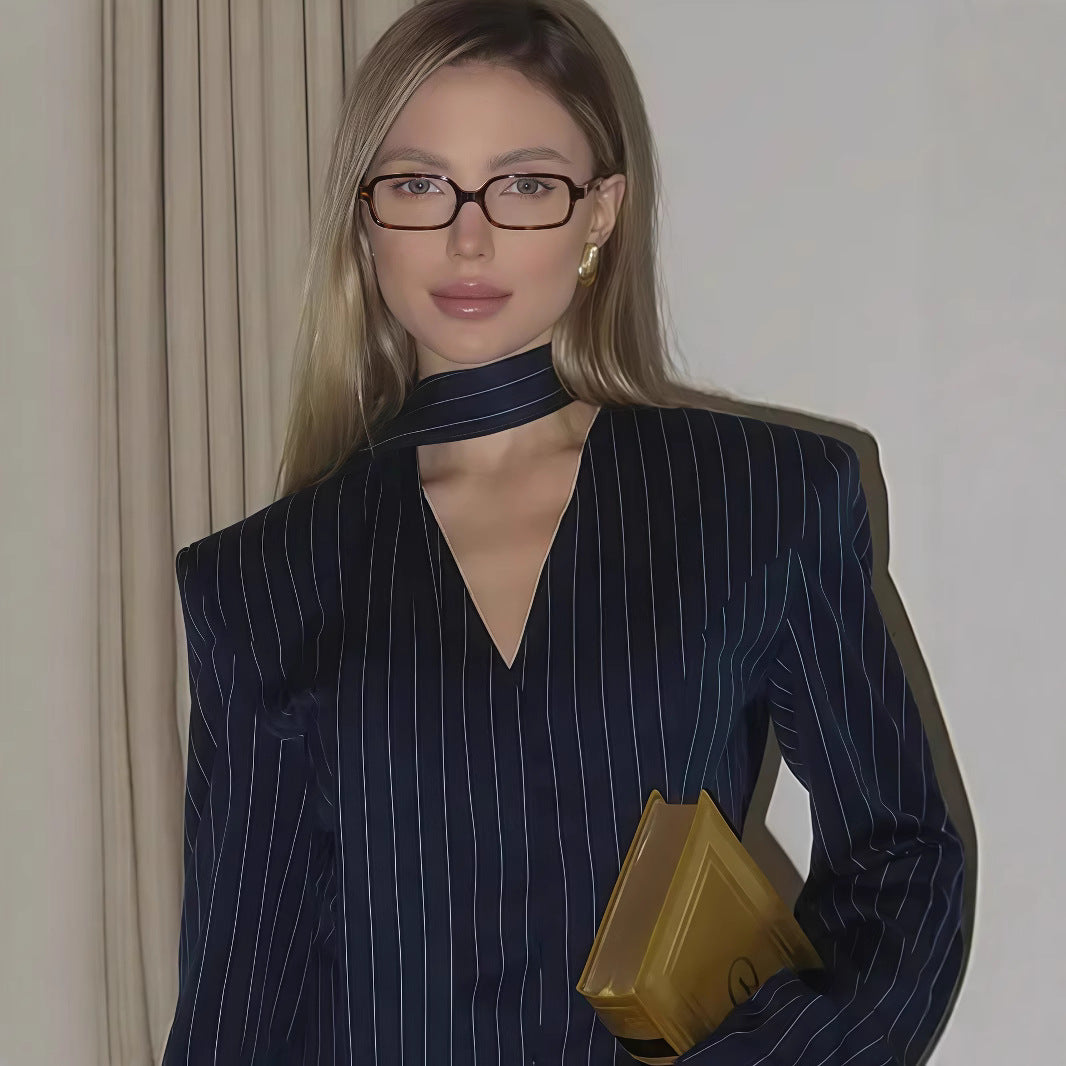 Blazer dress women with deep V-neck and elegant long sleeves Lune London