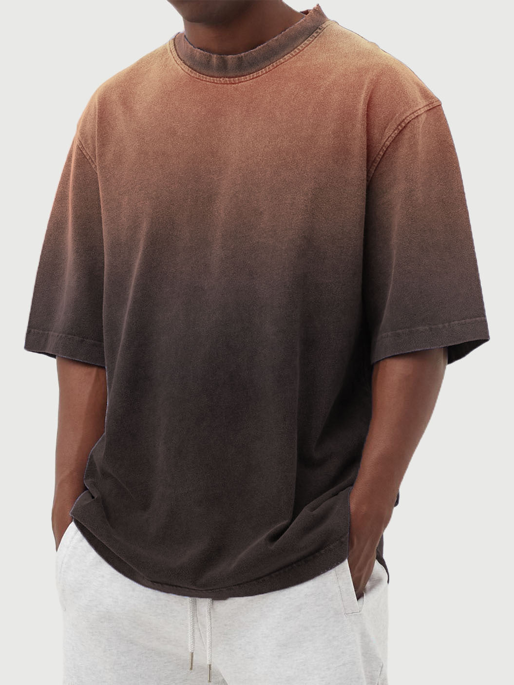 Casual oversized T-shirt for men with gradient colors Lune London