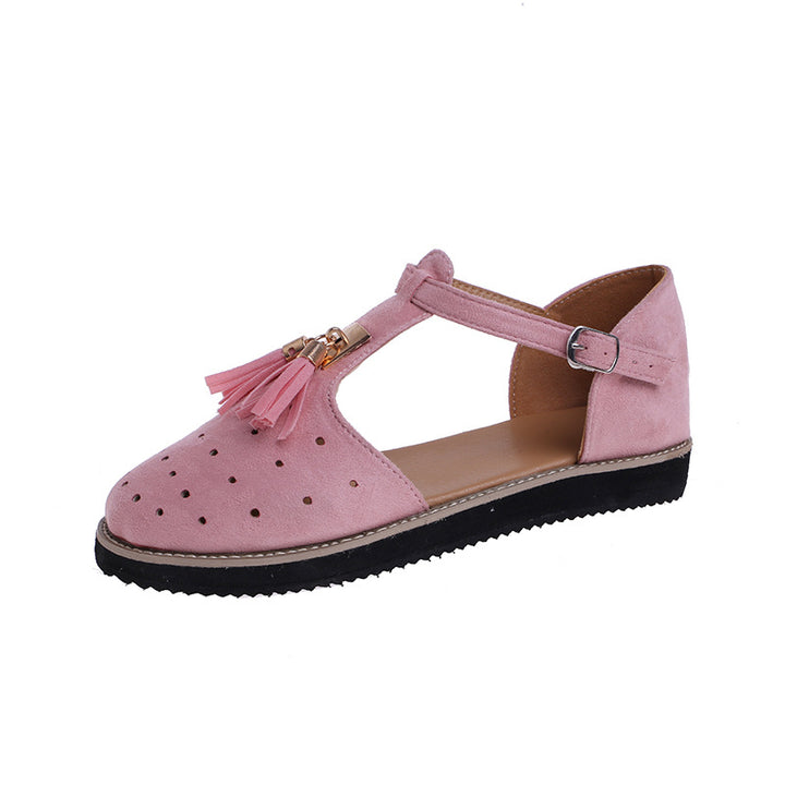 Elegant ballet flats for ladies with a trendy fringe detail and an adjustable strap Lune London