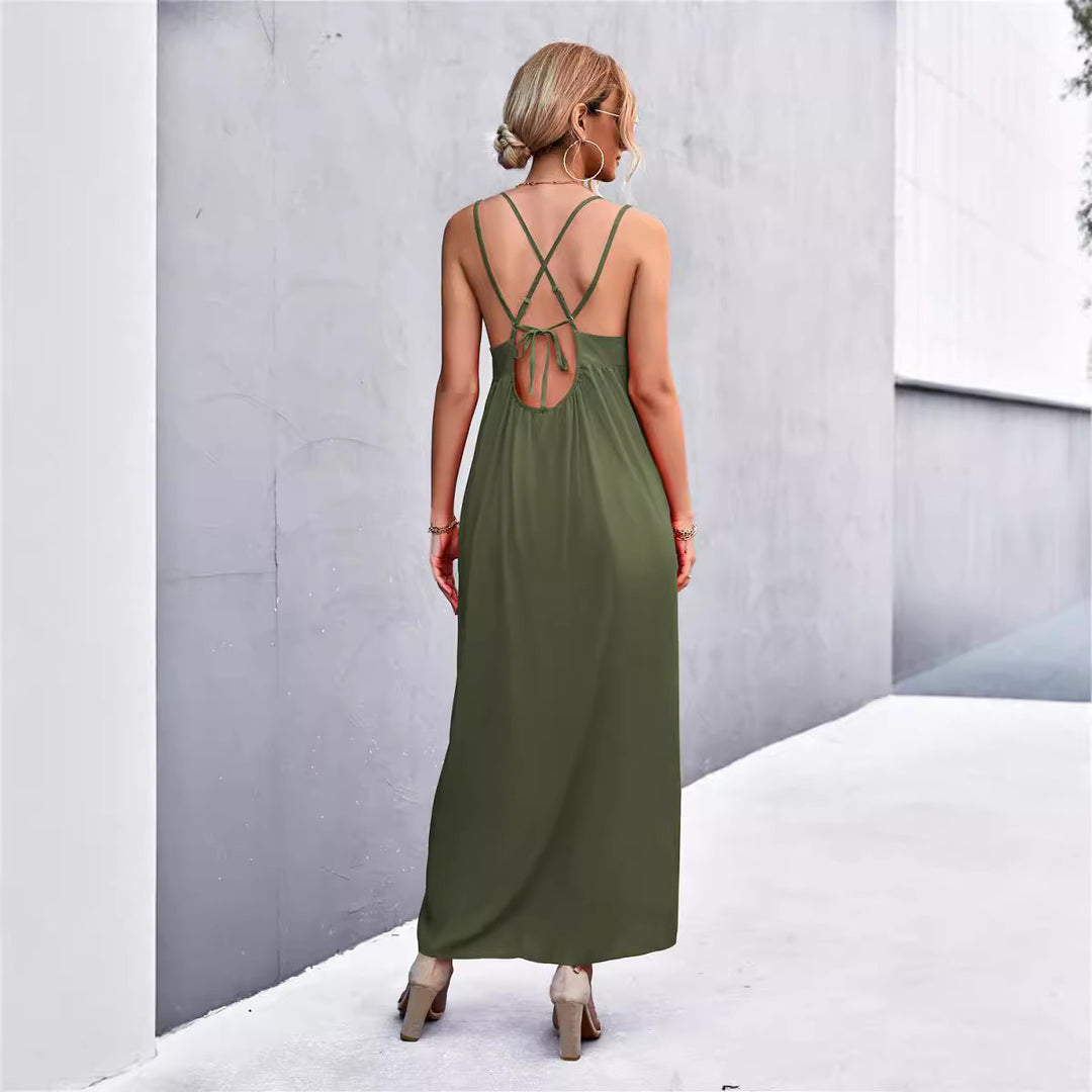Casual summer dress for women with spaghetti straps and a voluminous cut Lune London