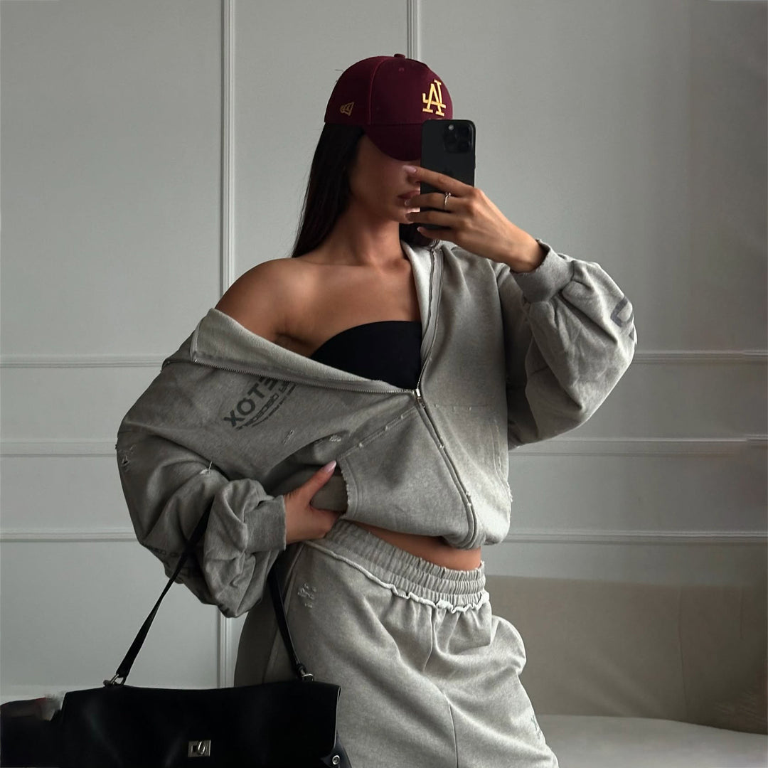 Women's sporty tracksuit set with hoodie and comfortable jogger pants Lune London