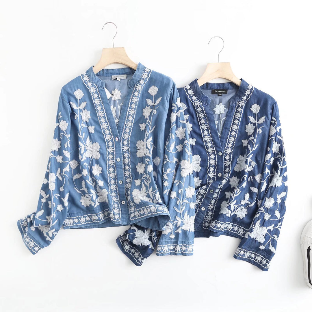 Vintage embroidered blouse for women with elegant collar and snap button closure Lune London