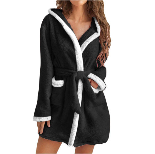 Ladies cozy fleece bathrobe with hood and pockets Lune London