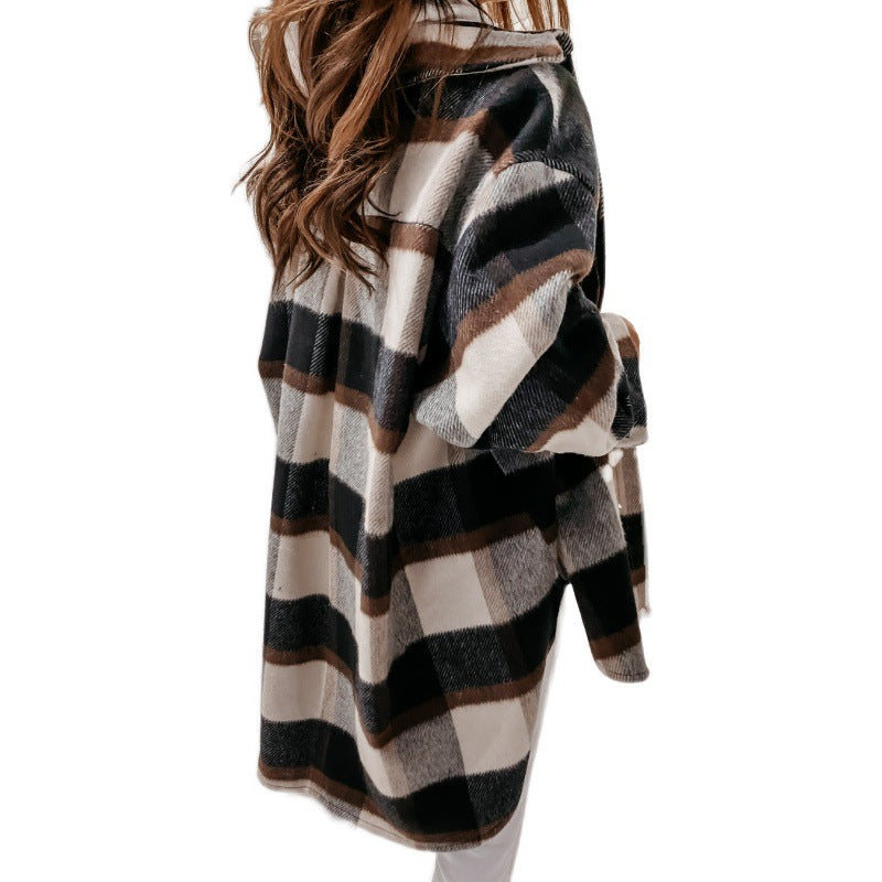 Oversized checked jacket for women with a soft fleece feel and a relaxed fit Lune London