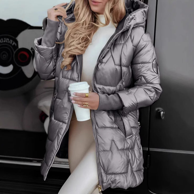 Fashionable and warm down jacket for women Lune London