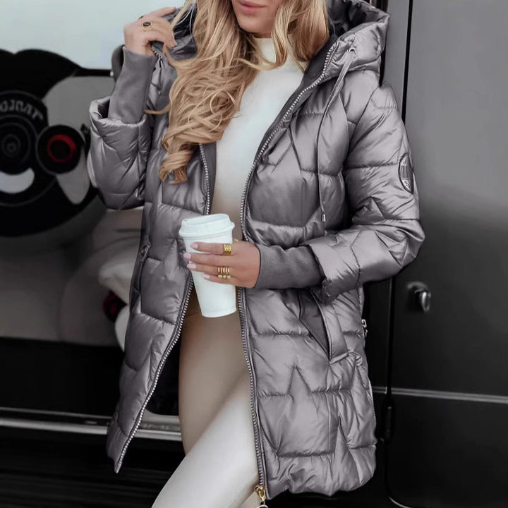Fashionable and warm down jacket for women Lune London