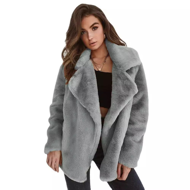 Fleece coat for women with large collar and trendy cut Lune London