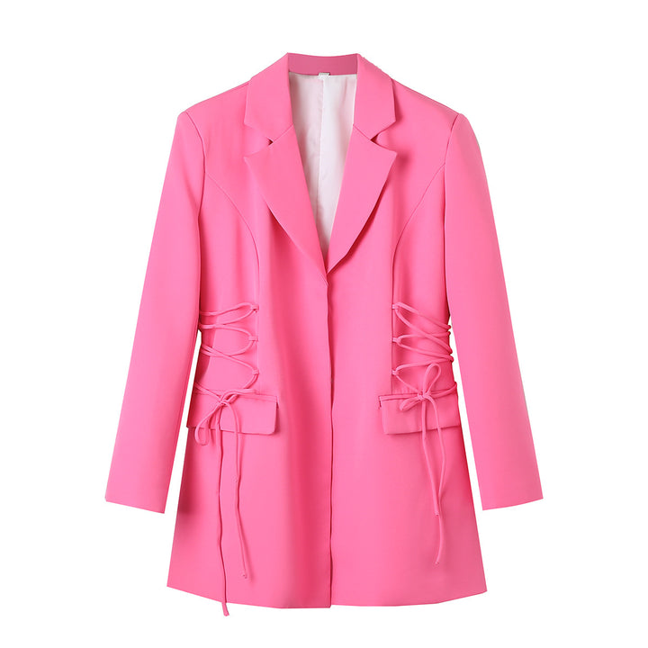 Trendy women's jacket with refined lace details and practical pockets Lune London