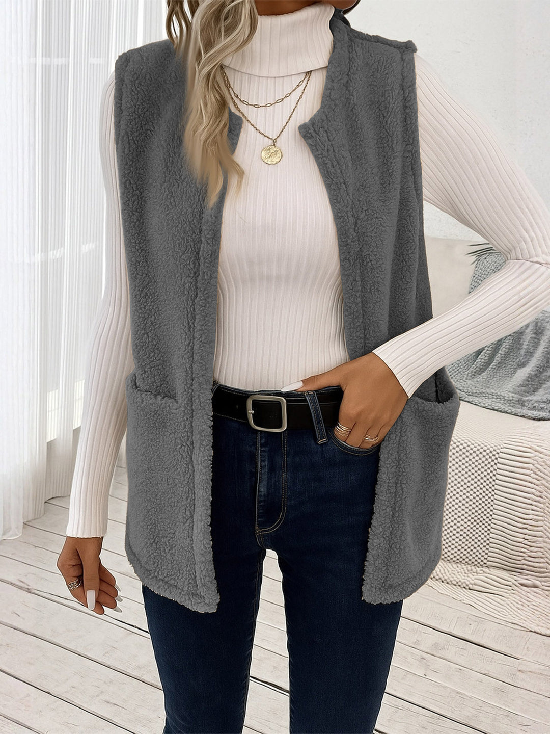 Women fluffy vest with deep pockets Lune London