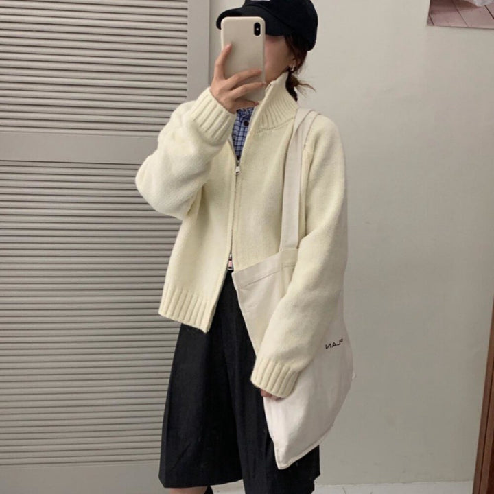 Cardigan pour femme avec col haut et fermeture éclair pratique Chic & Stil