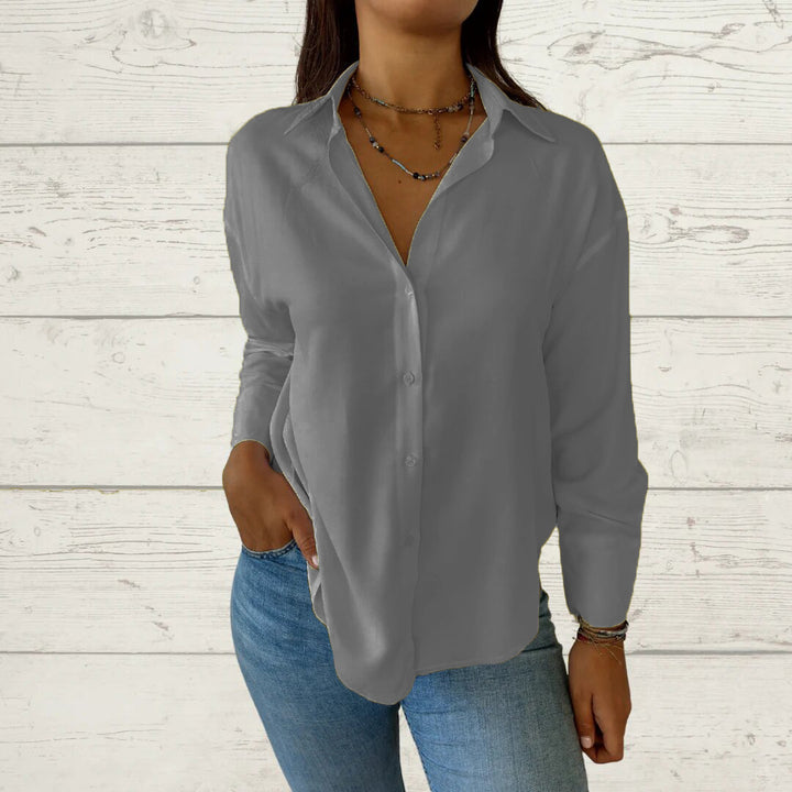 Blouse élégante à manches longues pour femmes en tissu fin avec des détails féminins Chic & Stil