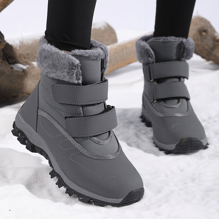 Women's winter boots with non-slip sole and warm inner lining Lune London