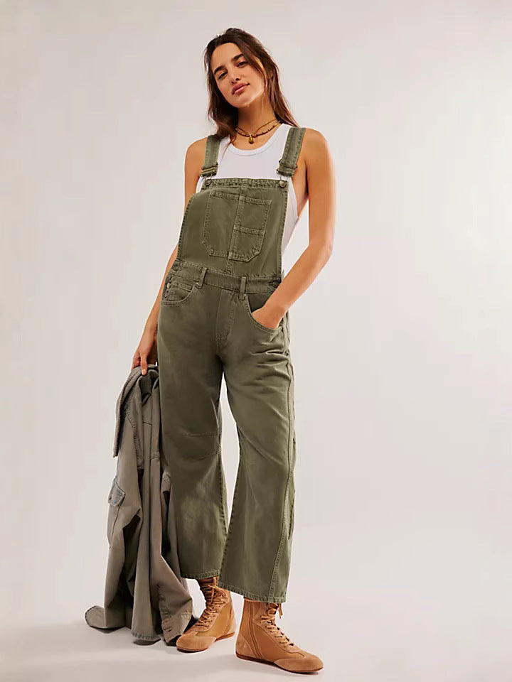 Women's Overalls in a Casual Oversized Style with Practical Pockets and Fashionable Accents Lune London