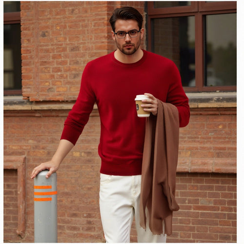 Classic crew neck sweater for men in fine wool Chic und Stil