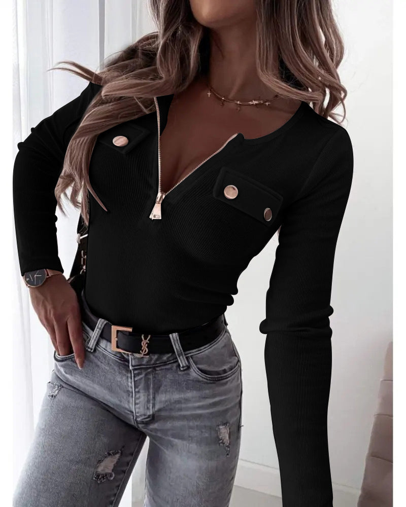 Ladies Zippered Top with Long Sleeves and Decorative Pockets Lune London