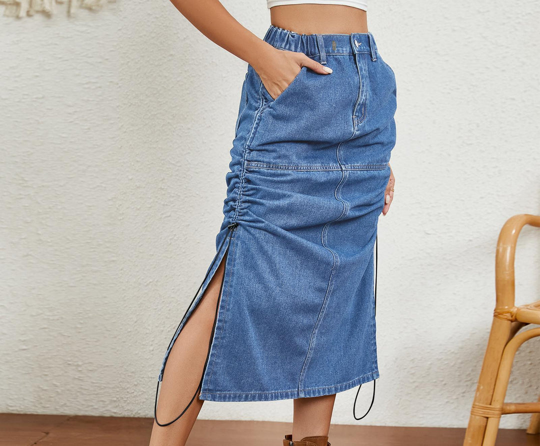 Midi skirt for ladies with elastic waist, side slits and gathers Lune London