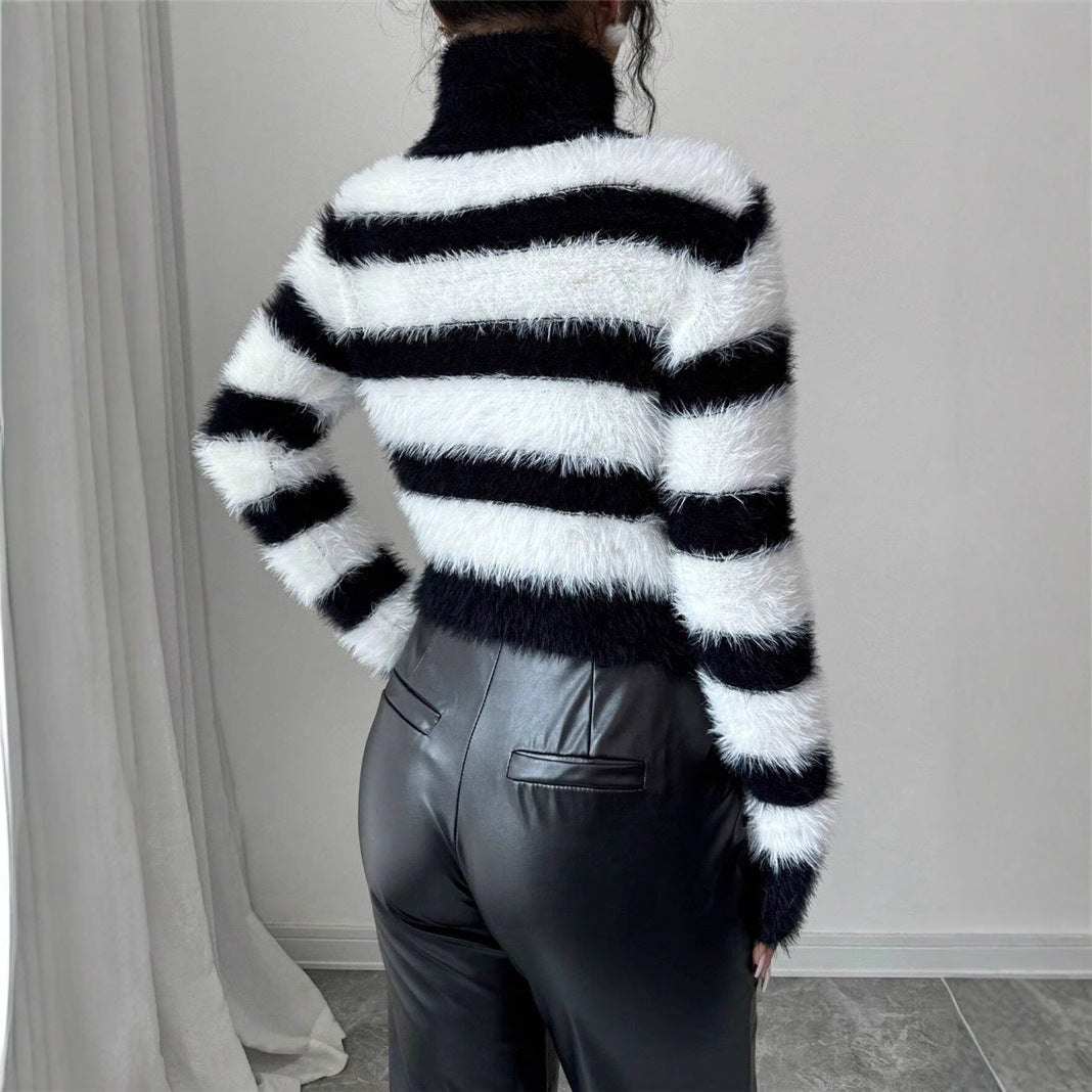 Fashionable knitted sweater for women with a trendy striped design and a high collar Lune London
