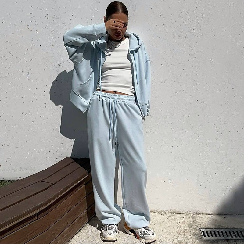 Women's oversized loungewear set with cropped hoodie and wide pants Lune London