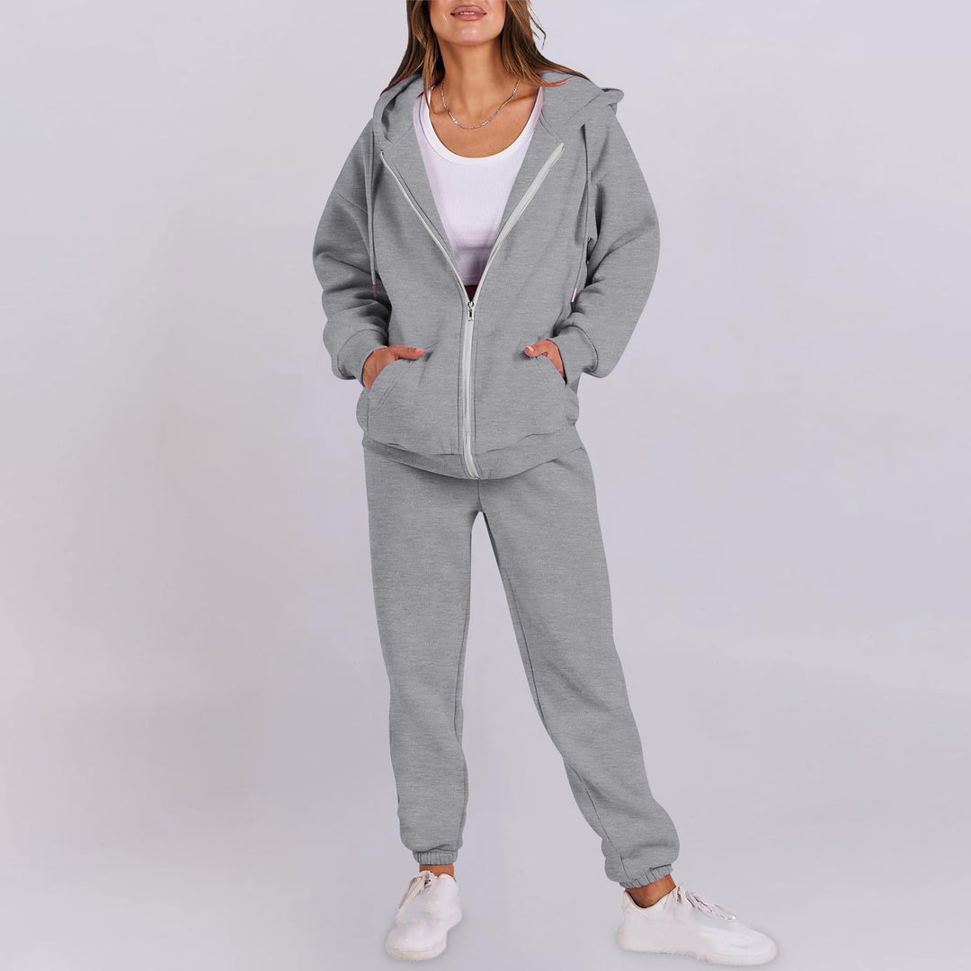Casual women's sports set with hood and zipper Lune London
