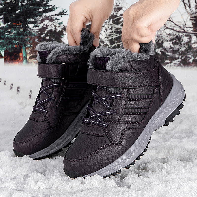 Women's winter hiking boots with non-slip sole and insulating lining Lune London